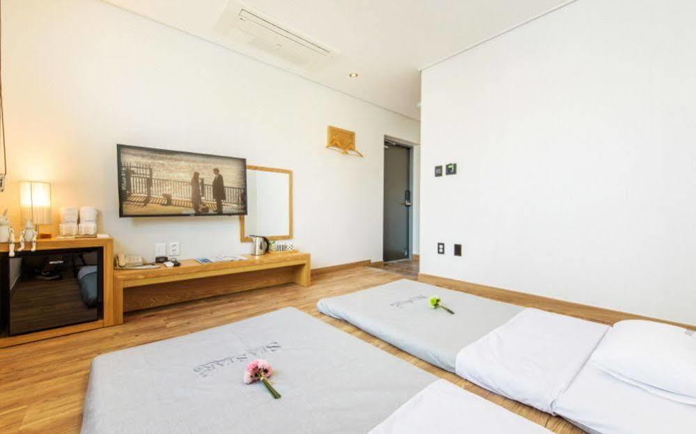 Sea Star Hostel Yeosu Ngoại thất bức ảnh